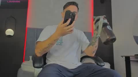 Snapshot of liam_walk chatting on March 2026 08:04:01 PM Liam online show from March 2026 08:04:01 PM