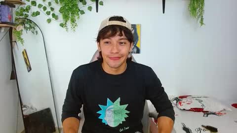 Snapshot of liam_xul chatting on October 2025 08:29:02 PM liamxul online show from October 2025 08:29:02 PM