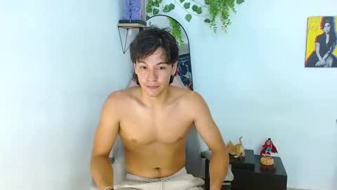 Snapshot of liam_xul chatting on October 2025 07:24:02 PM liamxul online show from October 2025 07:24:02 PM