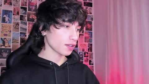 Liam online show from January 2025 03:32:02 AM