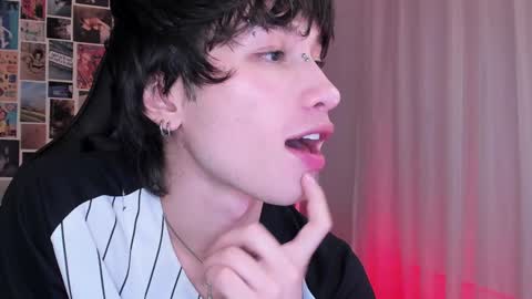 Liam online show from January 2025 05:05:01 AM