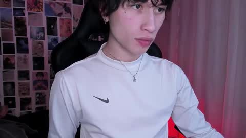 Liam online show from November 2025 05:07:01 AM