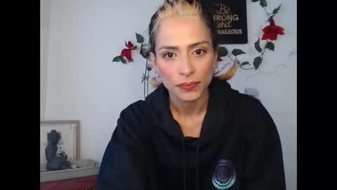 Snapshot of liamiler01_ chatting on December 2024 12:51:02 PM Lia Miller online show from December 2024 12:51:02 PM