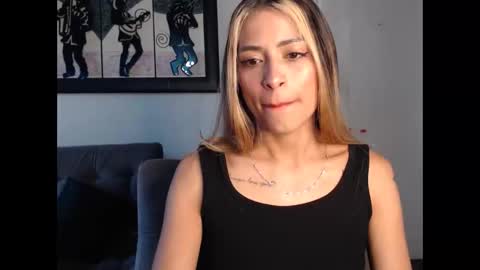 Snapshot of liamiler01_ chatting on February 2025 12:16:01 PM Lia Miller online show from February 2025 12:16:01 PM