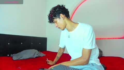 LIAM  KAI online show from May 2026 12:04:02 PM