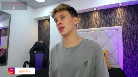 Snapshot of liamwild20 chatting on March 2026 05:04:02 AM liam online show from March 2026 05:04:02 AM