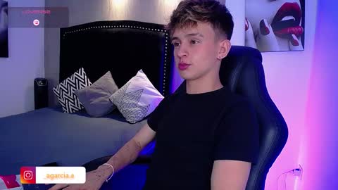 Snapshot of liamwild20 chatting on March 2026 04:45:02 AM liam online show from March 2026 04:45:02 AM