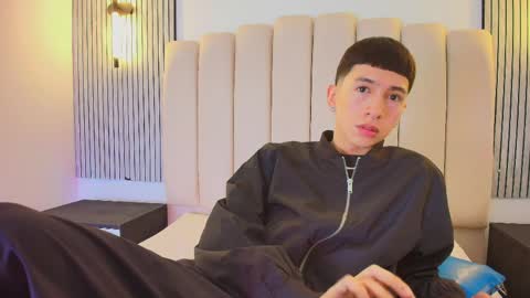 lian_cameron online show from April 2026 03:56:01 AM