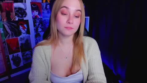 Snapshot of liana_bright chatting on January 2025 09:44:02 AM Liana online show from January 2025 09:44:02 AM