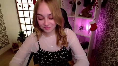 Snapshot of liana_bright chatting on January 2025 02:09:01 AM Liana online show from January 2025 02:09:01 AM