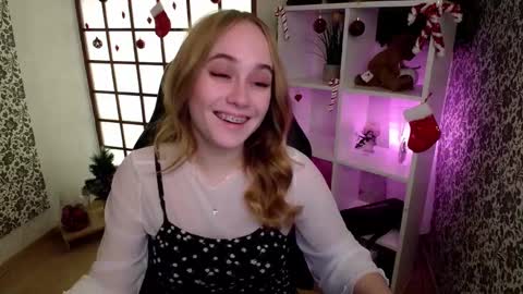 Snapshot of liana_bright chatting on January 2025 05:32:01 AM Liana online show from January 2025 05:32:01 AM