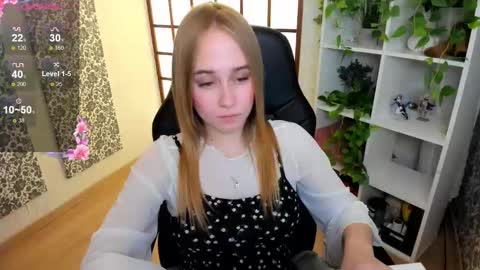 Snapshot of liana_bright chatting on February 2025 03:59:01 AM Liana online show from February 2025 03:59:01 AM