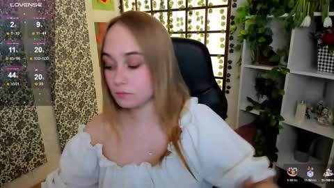 Snapshot of liana_bright chatting on March 2025 05:22:02 AM Liana online show from March 2025 05:22:02 AM