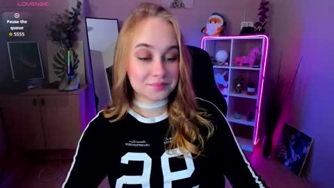 Snapshot of liana_bright chatting on February 2026 02:41:02 AM Liana online show from February 2026 02:41:02 AM