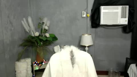 Liane online show from September 2025 10:56:02 PM