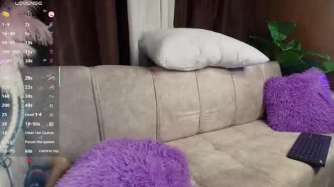 Snapshot of liaowen1 chatting on November 2025 07:18:02 AM LIA online show from November 2025 07:18:02 AM