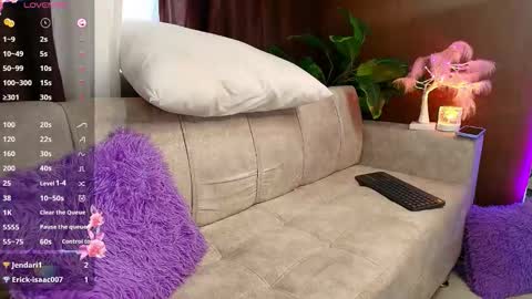 Snapshot of liaowen1 chatting on November 2025 01:54:02 PM LIA online show from November 2025 01:54:02 PM