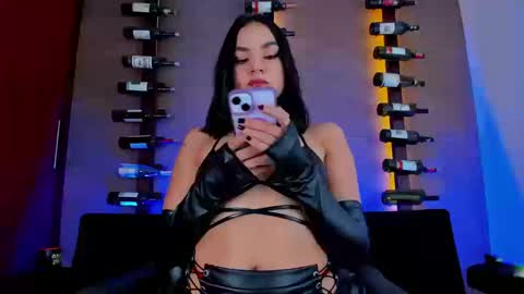 Snapshot of liaowen__ chatting on September 2025 01:24:02 PM MISTRESS LIA online show from September 2025 01:24:02 PM