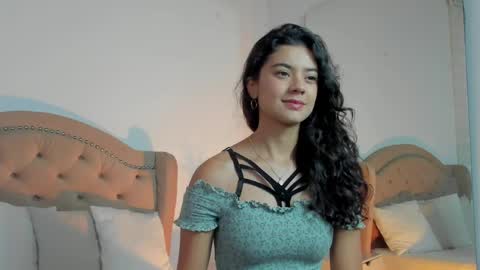 liarave online show from April 2026 09:09:02 PM