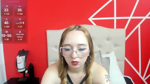 Lia Roberts online show from January 2025 04:30:02 PM