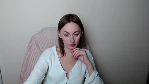 Lia online show from February 2026 12:56:01 PM