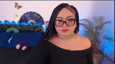 LiaScarlett online show from May 2026 02:06:01 AM