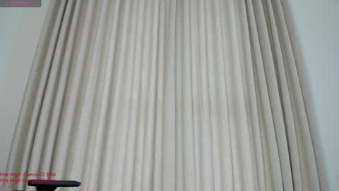 Snapshot of liavee chatting on December 2024 03:08:01 AM Lia online show from December 2024 03:08:01 AM