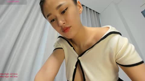 Snapshot of liavee chatting on February 2025 03:15:01 AM Lia online show from February 2025 03:15:01 AM