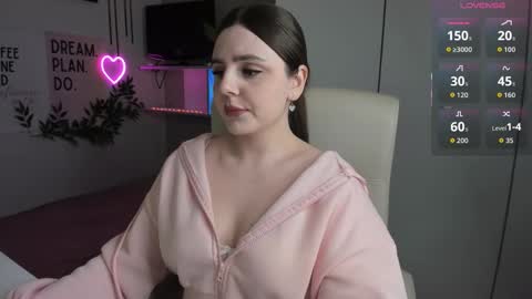 Snapshot of liawoow chatting on October 2025 01:42:02 PM Lia online show from October 2025 01:42:02 PM