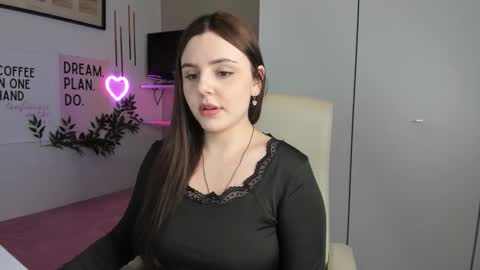 Snapshot of liawoow chatting on October 2025 01:56:02 PM Lia online show from October 2025 01:56:02 PM