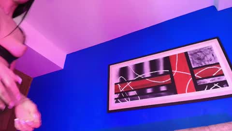 Valentina Hall online show from November 2025 11:56:02 AM