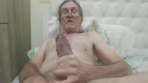 lickittostickit online show from January 2025 08:11:01 AM