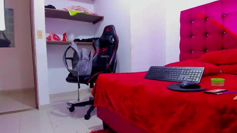 lightboy0 online show from October 2025 06:23:01 PM