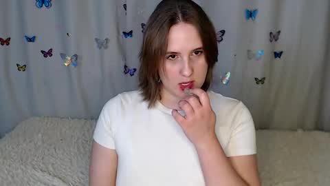 Snapshot of lightnea chatting on November 2025 02:41:02 PM Nea online show from November 2025 02:41:02 PM