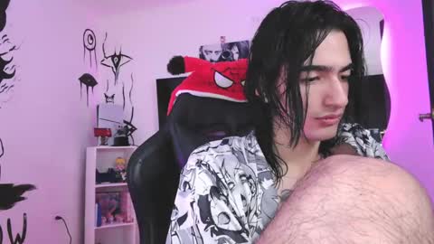 Ezio online show from December 2025 04:19:01 AM