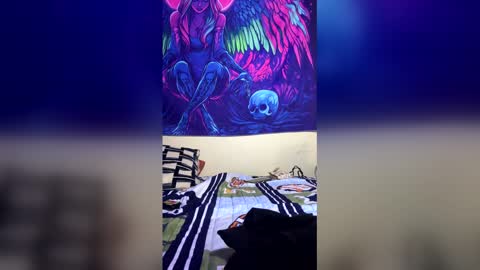 Snapshot of lightskin_party chatting on January 2026 05:56:01 AM lightskin_party online show from January 2026 05:56:01 AM