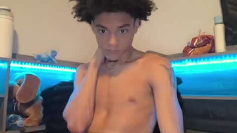lightskinwithgirth online show from May 2026 12:55:02 PM