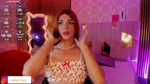 LIHIAN online show from October 2025 03:28:01 AM