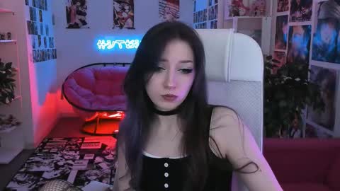 Snapshot of lii_luu chatting on November 2025 01:10:02 PM LiLu online show from November 2025 01:10:02 PM