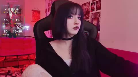 Snapshot of lii_luu chatting on December 2025 01:05:01 PM LiLu online show from December 2025 01:05:01 PM