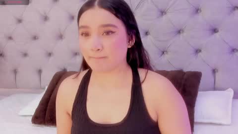 Snapshot of liiabloomm chatting on May 2026 04:21:01 AM liiabloomm online show from May 2026 04:21:01 AM