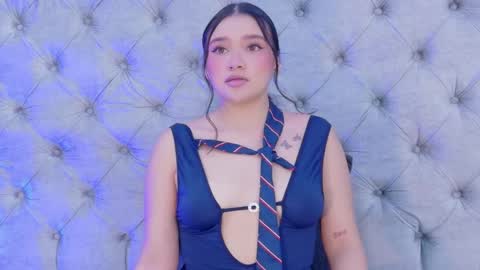 Snapshot of liiabloomm chatting on May 2026 04:29:01 AM liiabloomm online show from May 2026 04:29:01 AM