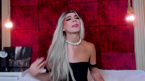 liiacollins online show from October 2025 08:07:01 PM