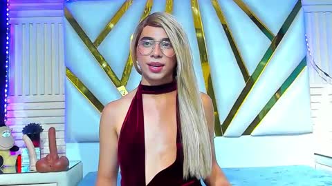 liiacollins online show from October 2025 01:18:01 AM