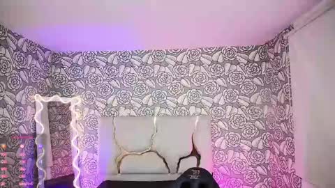 Snapshot of liiah_tay chatting on February 2025 04:16:02 PM LIAH online show from February 2025 04:16:02 PM