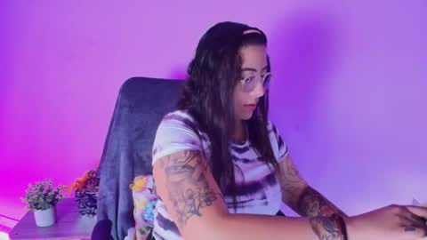         online show from January 2025 11:35:01 AM