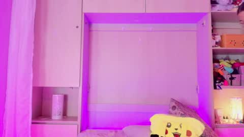         online show from February 2025 11:49:02 AM