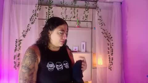         online show from September 2025 11:43:01 AM