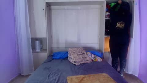         online show from September 2025 11:36:02 AM