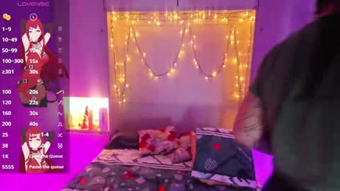         online show from September 2025 11:48:01 AM